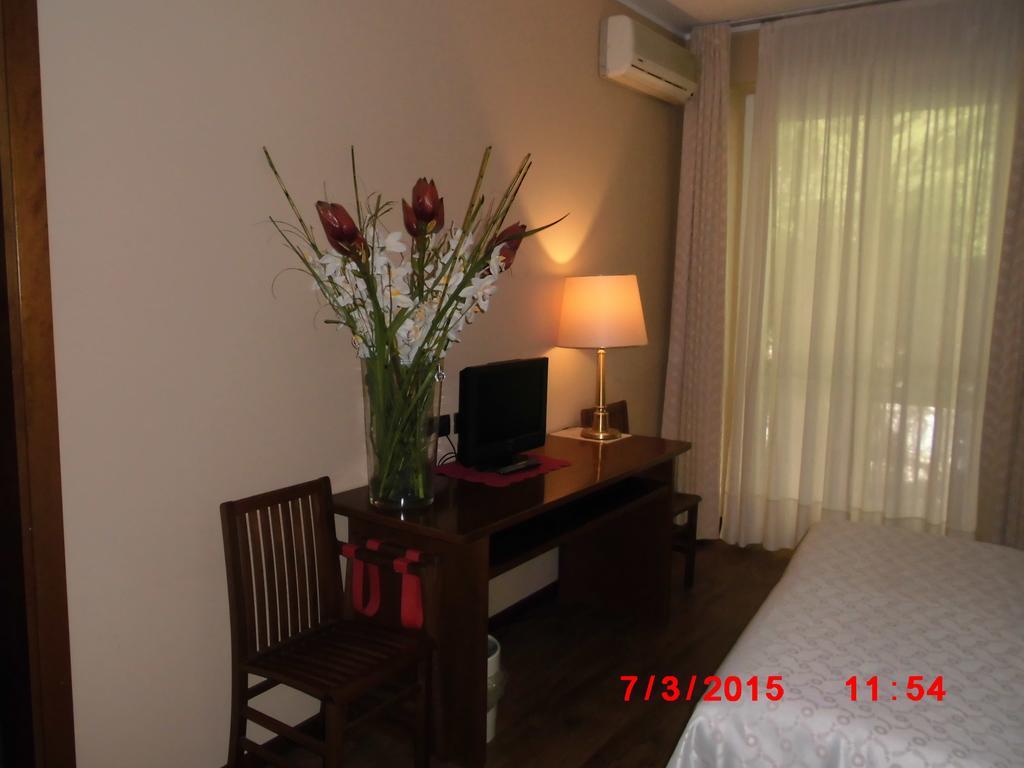 Albergo Ponte Vecchio Черноббіо Номер фото